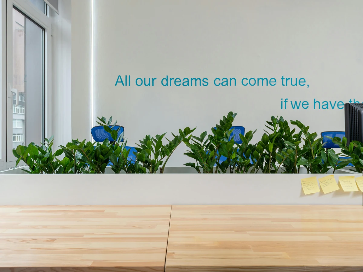 commercial-painting-office-partition-wall-york-painters Commercial office partition wall painting in York by York Painters