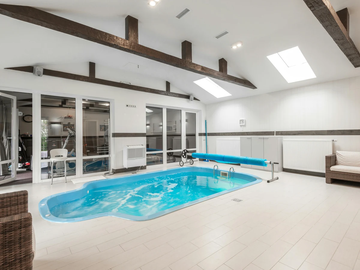 Cream kitchen and dining area with freshly painted cabinets by York Painters